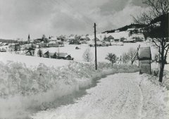 historické foto kapličky (vpravo)
