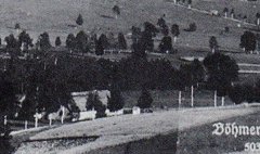historické foto kaple (dole uprostřed)