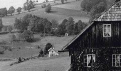 historické foto kaple (v pozadí)