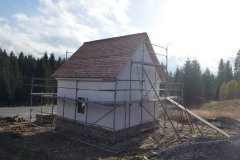 pohled zezadu zprava