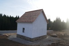 pohled zezadu zprava