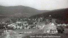 historické foto města s kaplí