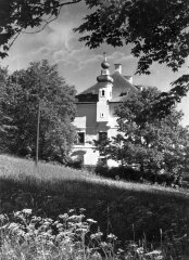 historické foto zámku s kaplí