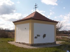 pohled zezadu zleva