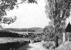 historické foto kaple (vpravo)