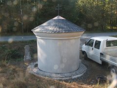 pohled zezadu zleva