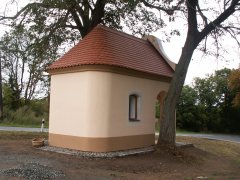 pohled zezadu zleva