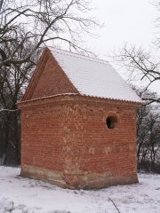 pohled zezadu zleva