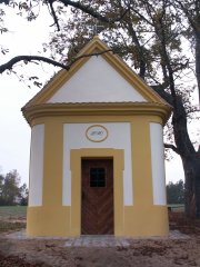 průčelí kaple