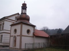 pohled zepředu zprava