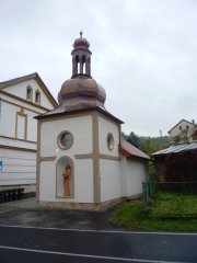 pohled zepředu zprava
