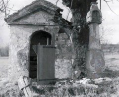 historické foto kaple a božích muk ještě na původním místě