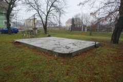 pohled zezadu zprava