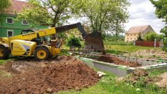 srovnávání základů se současnou úrovní terénu