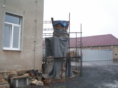 pohled zezadu zleva