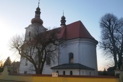 pohled zezadu zprava