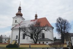 pohled zezadu zprava