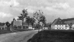historické foto kaple (vpravo)
