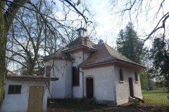 pohled zezadu zleva
