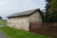pohled zezadu zprava