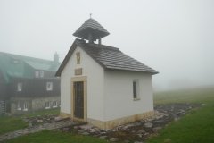 pohled zepředu zprava