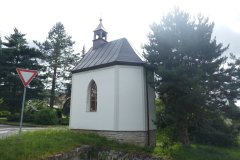 pohled zezadu zprava