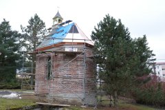 pohled zezadu zprava