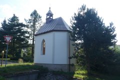 pohled zezadu zprava