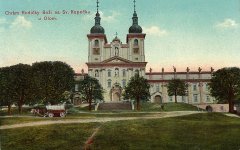 starší pohlednice s kostelem