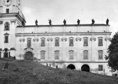 rezidence premonstrátů u kostela