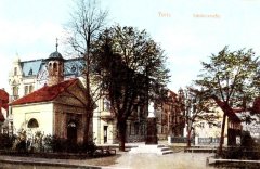 dobová pohlednice s motivem kaple
