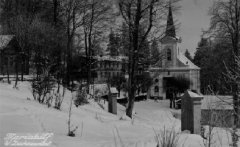 historické foto kaple (zcela vpravo)