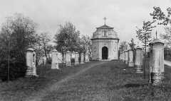 historické foto kaple s křížovou cestou