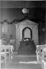 historické foto interiéru modlitebny
