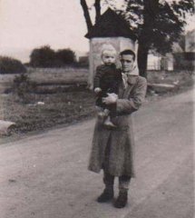historické foto kaple (v pozadí)