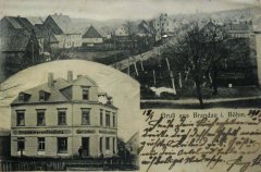 historická pohlednice části vsi s kaplí označena šipkou)