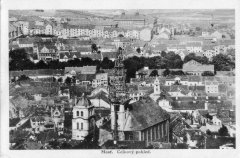 dobová pohlednice starého Mostu se zvonicí