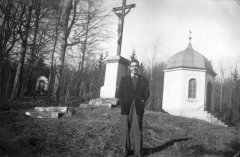 historické foto kaple (vpravo)