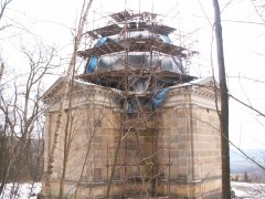 pohled zezadu zleva