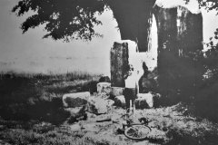 historické foto poškozené kaple