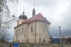 pohled zezadu zprava