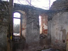 pohled do interiéru - pravá stěna