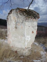 pohled zezadu zleva
