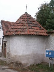 pohled zezadu zleva