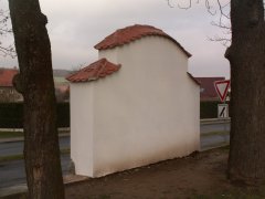 pohled zezadu zprava