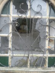 detail vstupu