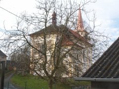 pohled zezadu zleva