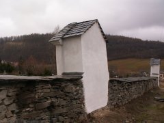 pohled zezadu zprava
