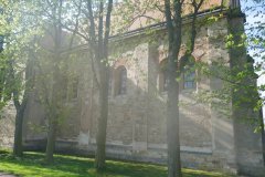 pohled zleva