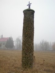 pohled zezadu zleva